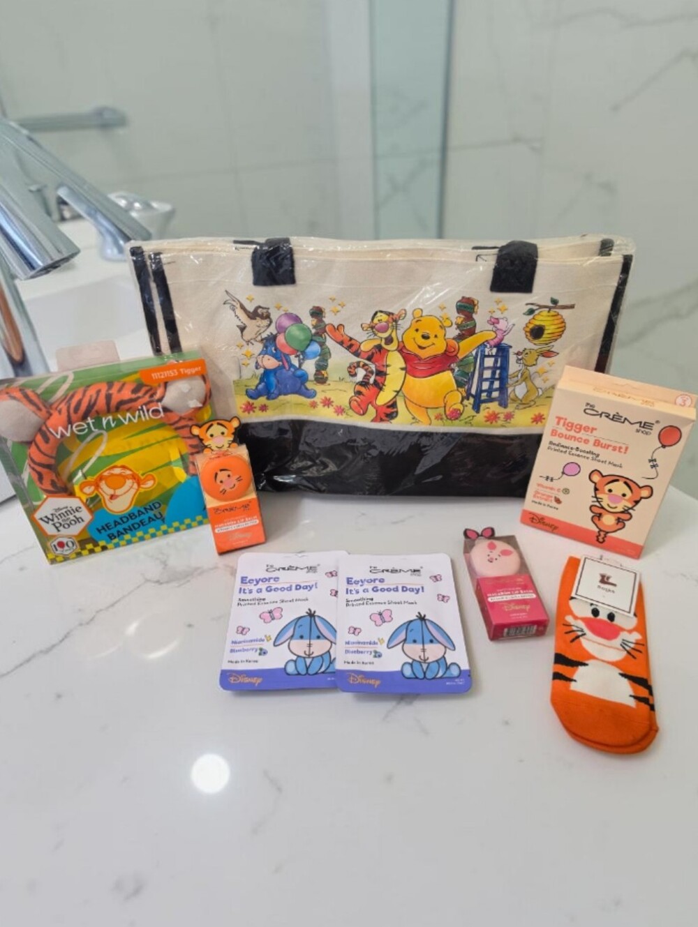 NWT Winnie the Pooh Tote Bag and Accessories - Yellow/Black